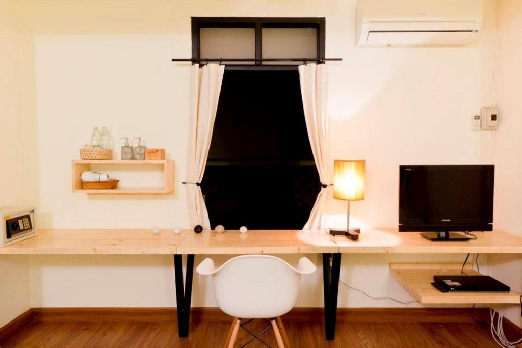 Early Bird Bed & Breakfast (Adults Only) Chiang Mai Zimmer foto